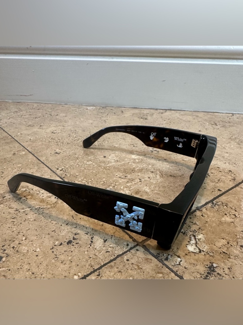 Off-White “c/o The Sun” rectangular arrow-logo sunglasses with case